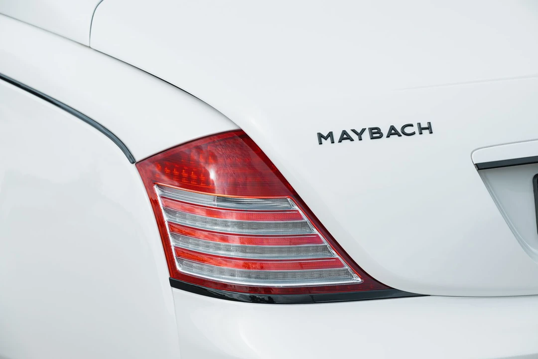 2010 Maybach 57 - Image 6 of 31