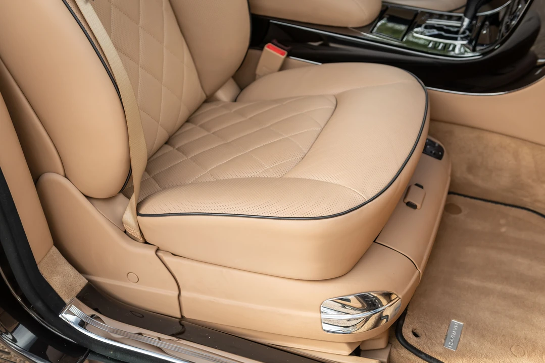 2010 Maybach 57 - Image 30 of 31