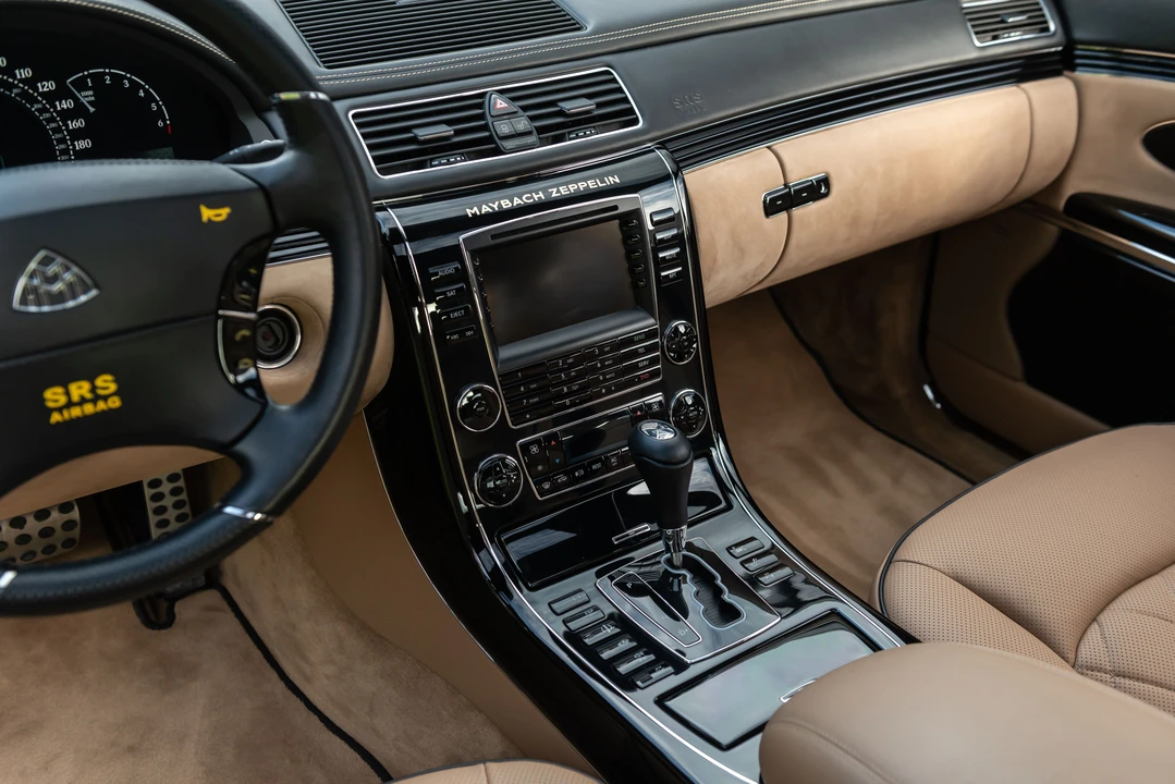 2010 Maybach 57 - Image 23 of 31