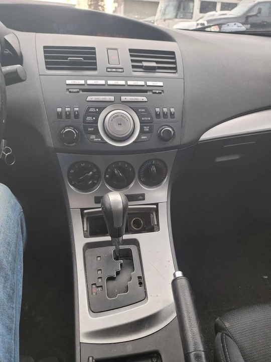 2010 Mazda Mazda 3 2nd Gen - Image 15 of 19