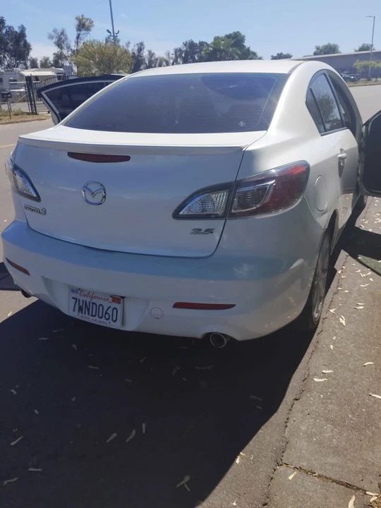 2010 Mazda Mazda 3 2nd Gen - Image 5 of 10
