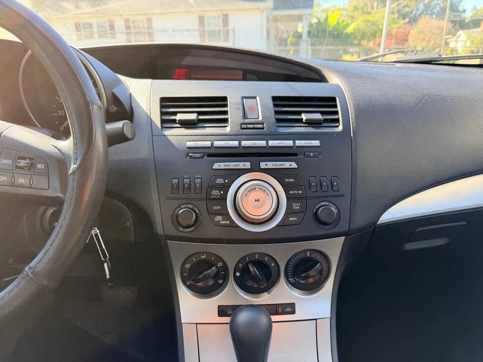 2010 Mazda Mazda 3 2nd Gen - Image 14 of 17