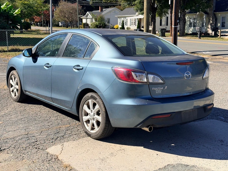 2010 Mazda Mazda 3 2nd Gen - Image 9 of 17