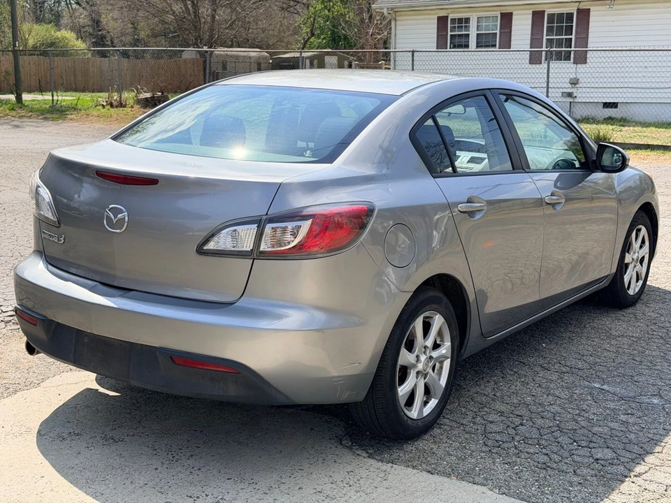 2010 Mazda Mazda 3 2nd Gen - Image 5 of 15