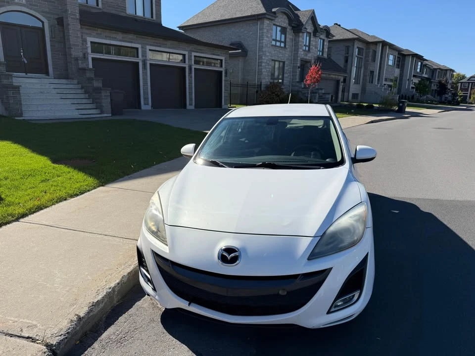 2010 Mazda Mazda 3 2nd Gen - Image 4 of 9