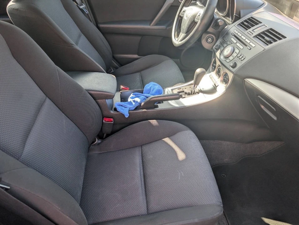 2010 Mazda Mazda 3 2nd Gen - Image 17 of 19
