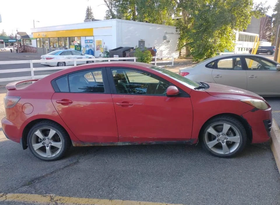 2010 Mazda Mazda 3 2nd Gen - Image 4 of 5