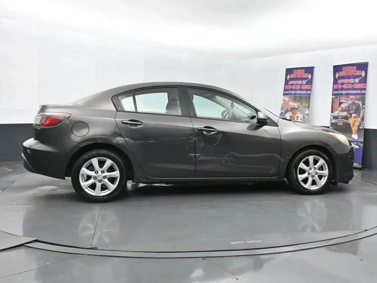 2010 Mazda Mazda 3 2nd Gen - Image 4 of 12