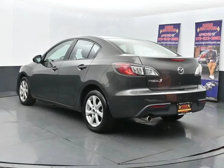 2010 Mazda Mazda 3 2nd Gen - Image 9 of 12