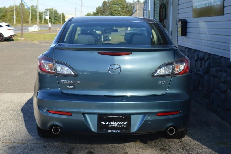 2010 Mazda Mazda 3 2nd Gen - Image 4 of 12