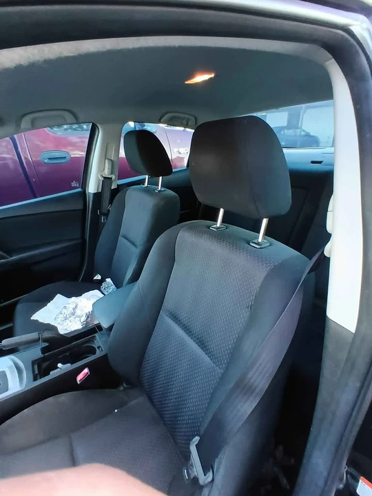 2010 Mazda Lantis - Image 2 of 4