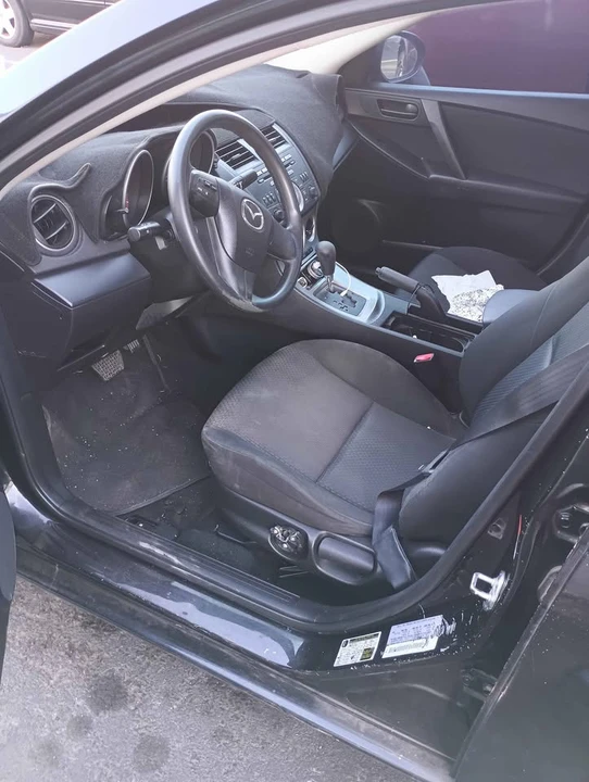 2010 Mazda Lantis - Image 4 of 4