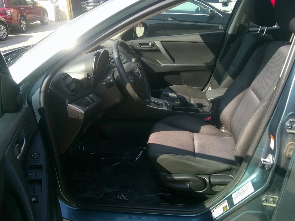 2010 Mazda Mazda 3 2nd Gen - Image 8 of 18