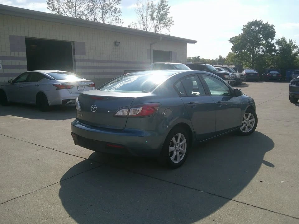 2010 Mazda Mazda 3 2nd Gen - Image 2 of 18