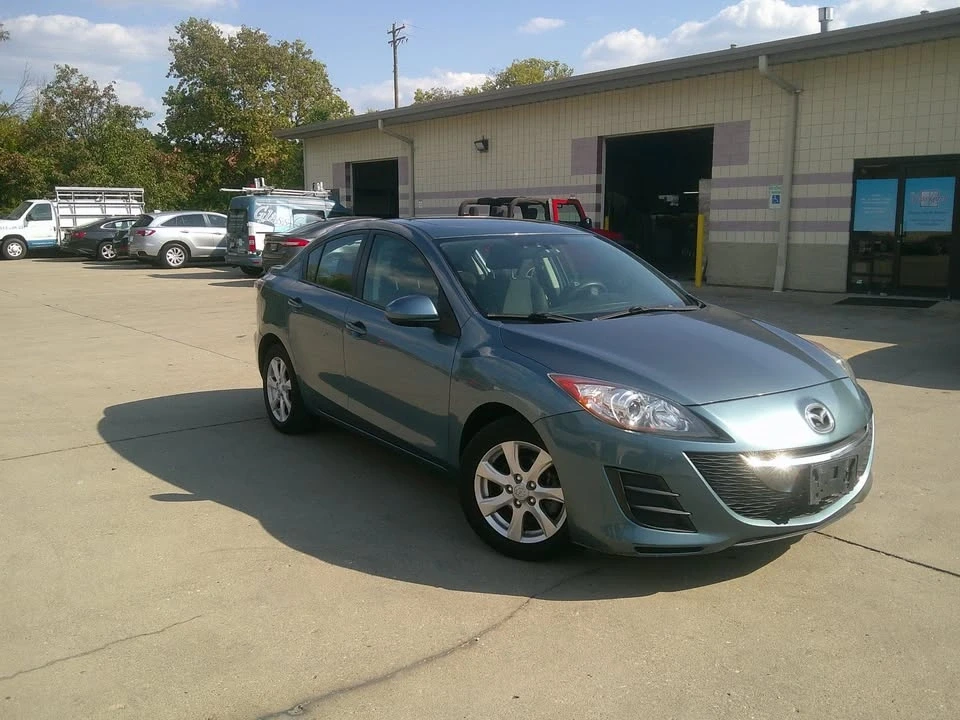 2010 Mazda Mazda 3 2nd Gen - Image 4 of 18