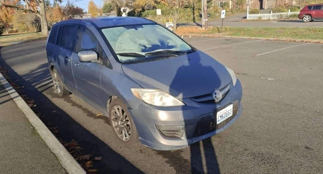 2010 Mazda Mazda 5 - Image 3 of 9