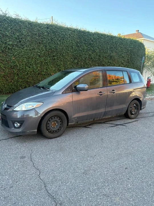 2010 Mazda Mazda 5 - Image 2 of 13