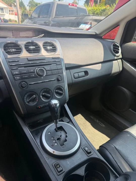 2010 Mazda CX-7 - Image 8 of 10