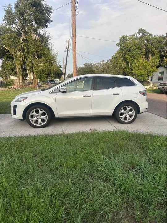 2010 Mazda CX-7 - Image 2 of 17