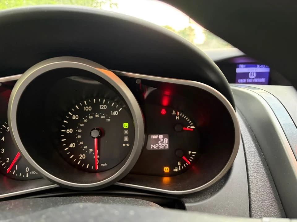 2010 Mazda CX-7 - Image 9 of 10