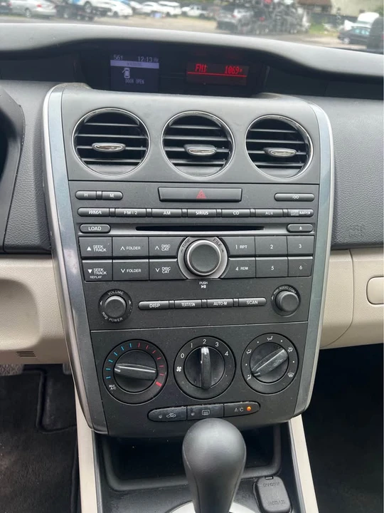2010 Mazda CX-7 - Image 9 of 13