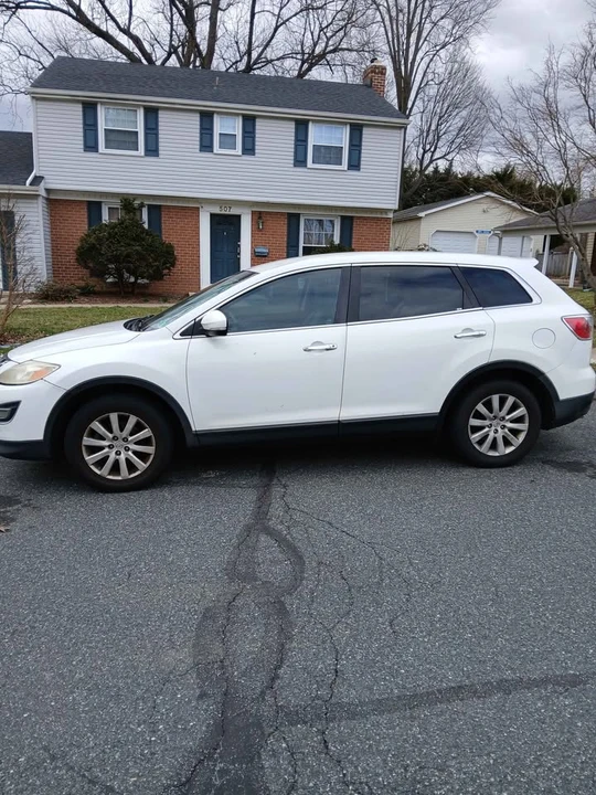 2010 Mazda CX-9 - Image 2 of 5