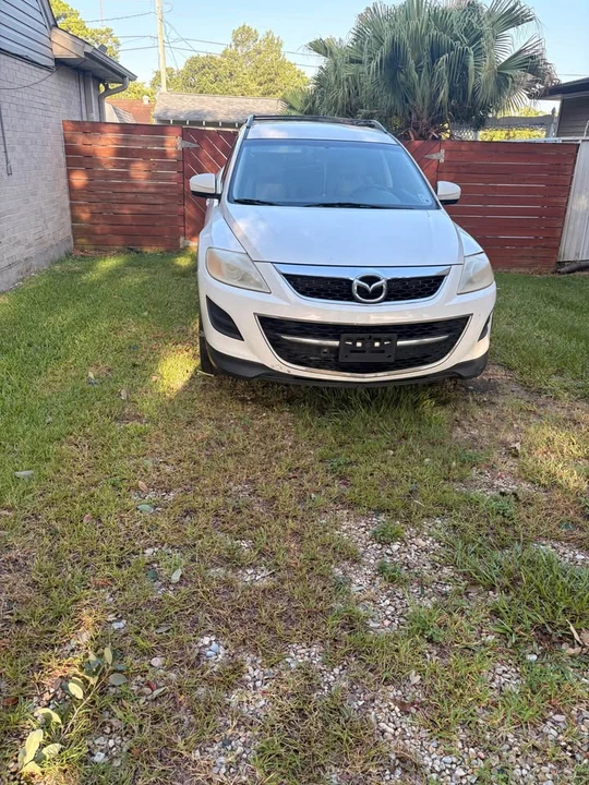 2010 Mazda CX-9 - Image 2 of 3
