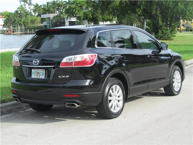 2010 Mazda CX-9 - Image 2 of 12