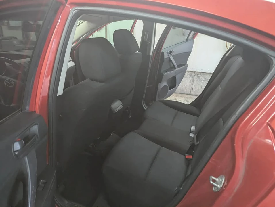 2010 Mazda Mazda 3 2nd Gen - Image 10 of 13