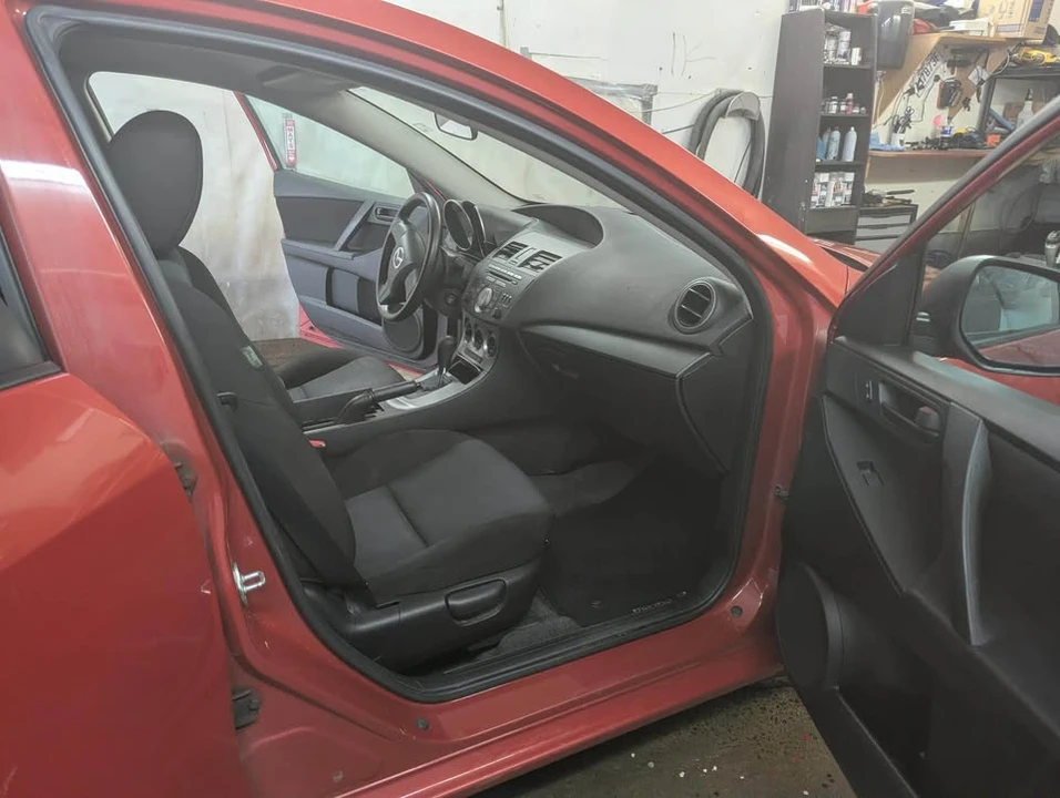 2010 Mazda Mazda 3 2nd Gen - Image 13 of 13