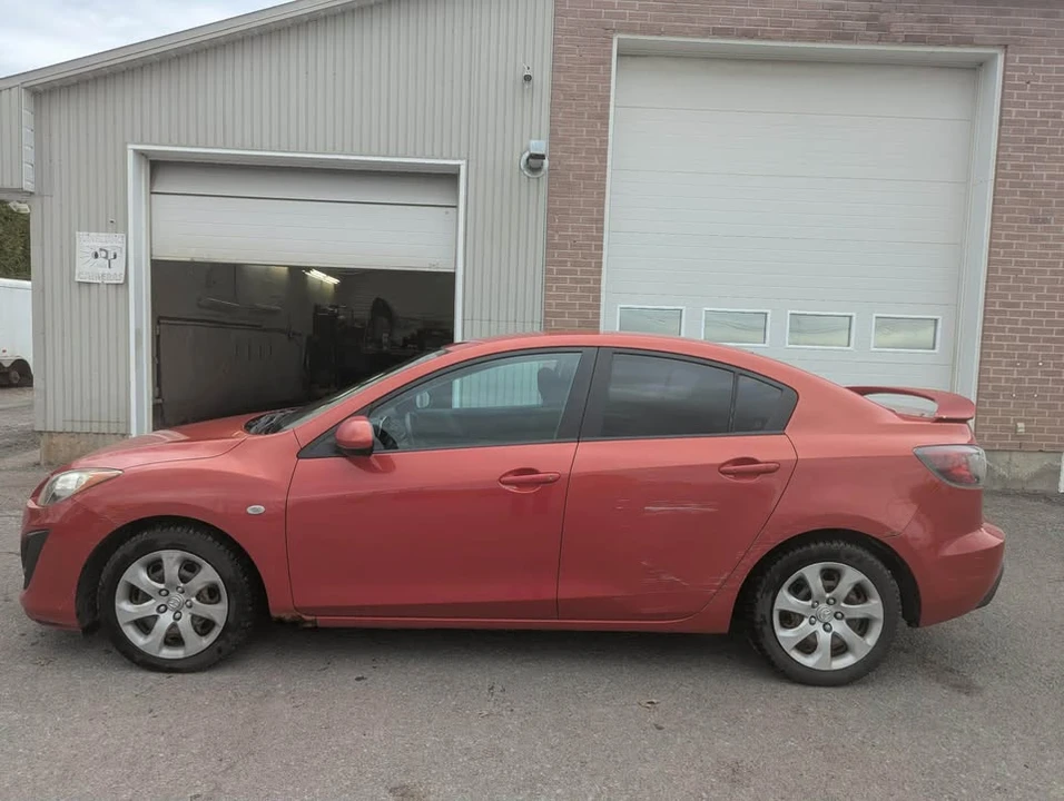 2010 Mazda Mazda 3 2nd Gen - Image 8 of 13