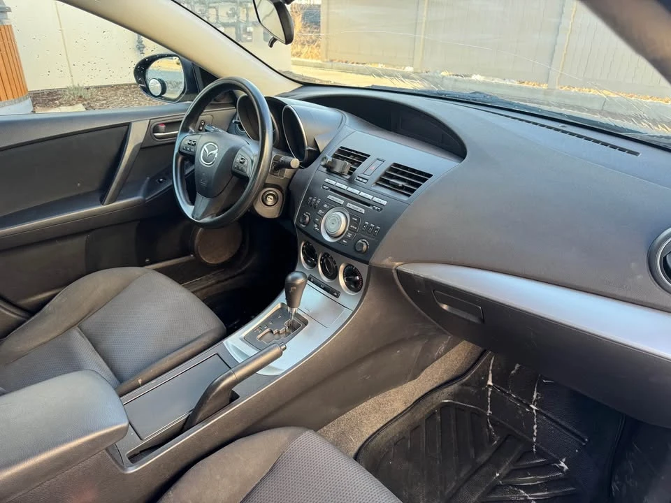 2010 Mazda Mazda 3 2nd Gen - Image 10 of 15
