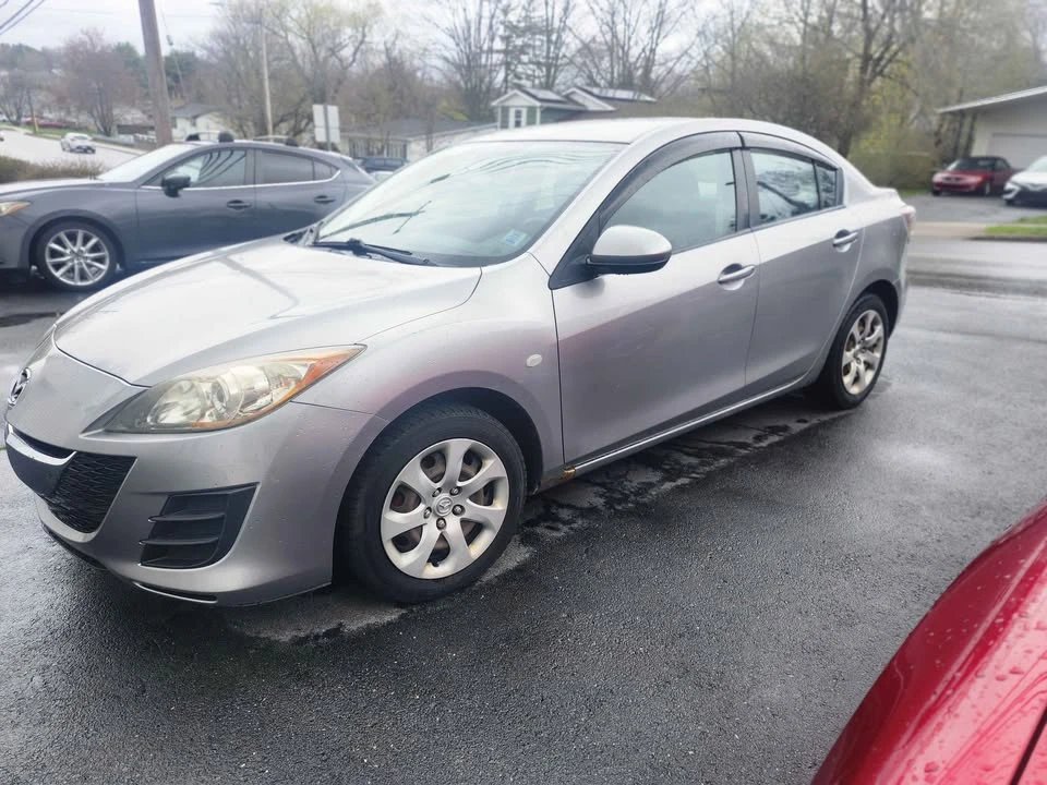 2010 Mazda Mazda 3 2nd Gen - Image 2 of 8