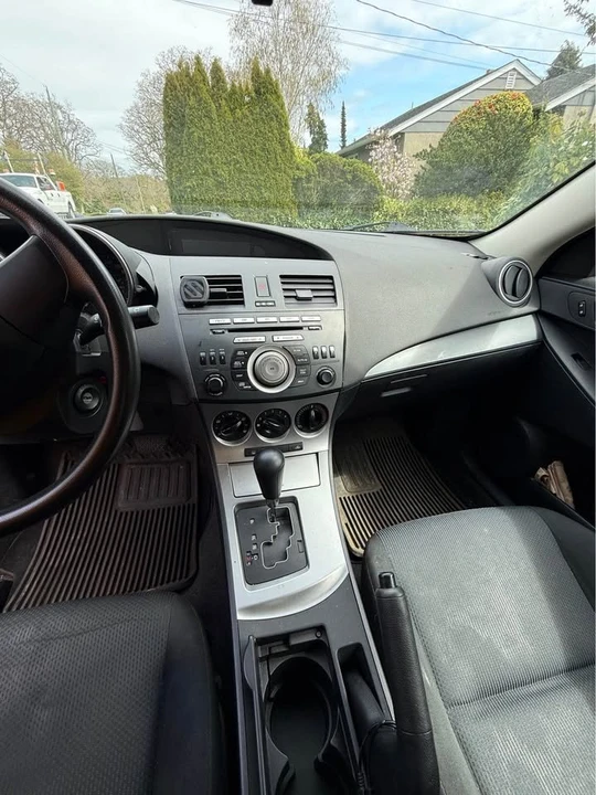 2010 Mazda Mazda 3 2nd Gen - Image 3 of 6