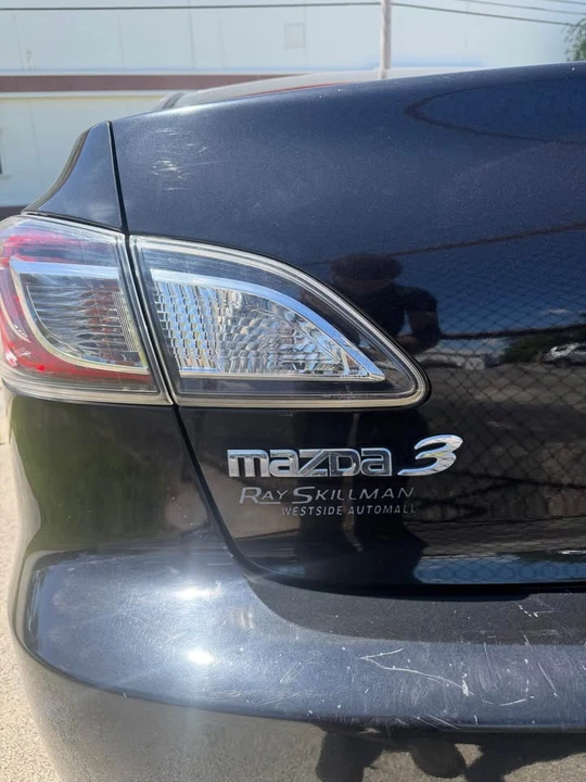 2010 Mazda Mazda 3 2nd Gen - Image 4 of 12