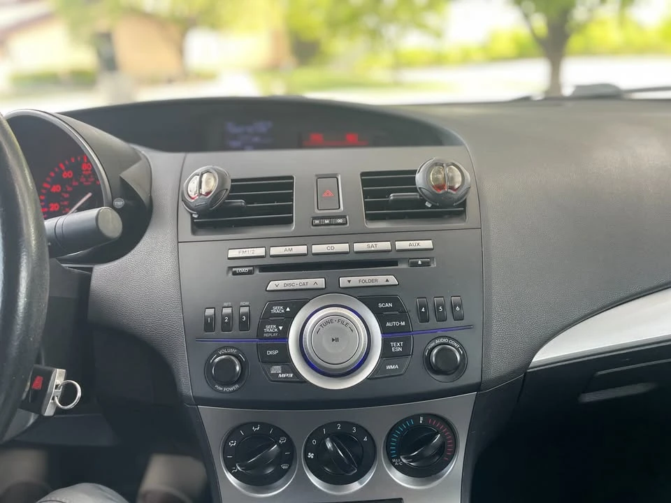 2010 Mazda Mazda 3 2nd Gen - Image 15 of 16