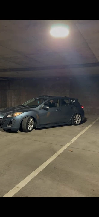 2010 Mazda Mazda 3 2nd Gen - Image 2 of 7