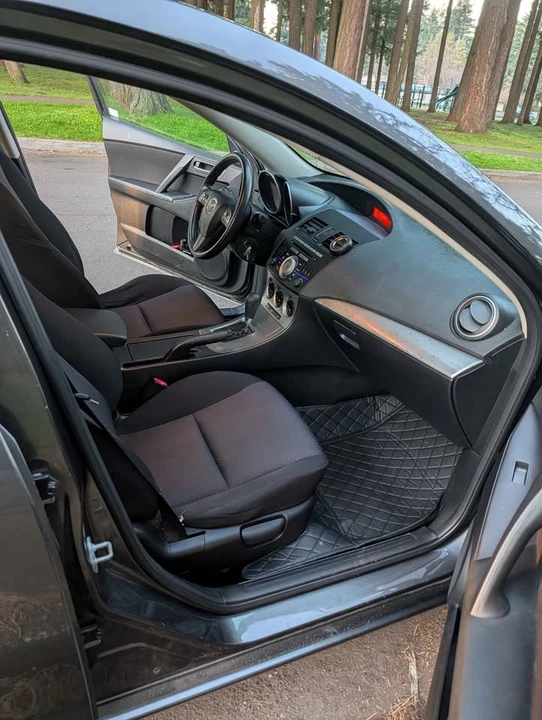 2010 Mazda Mazda 3 2nd Gen - Image 10 of 11