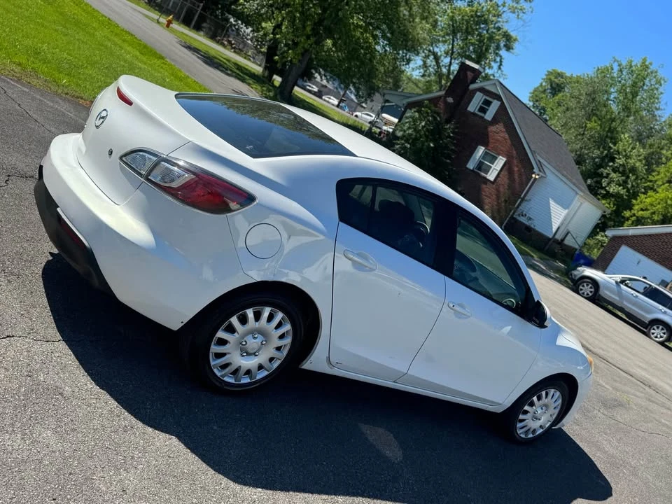 2010 Mazda Mazda 3 2nd Gen - Image 15 of 18