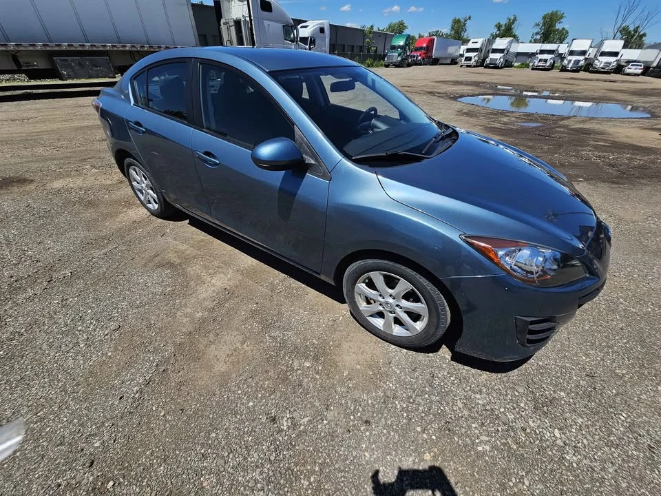 2010 Mazda Mazda 3 2nd Gen - Image 3 of 12