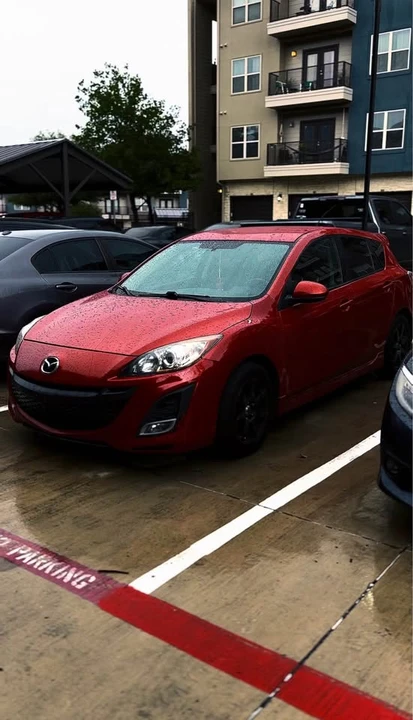 2010 Mazda Mazda 3 2nd Gen - Image 2 of 5