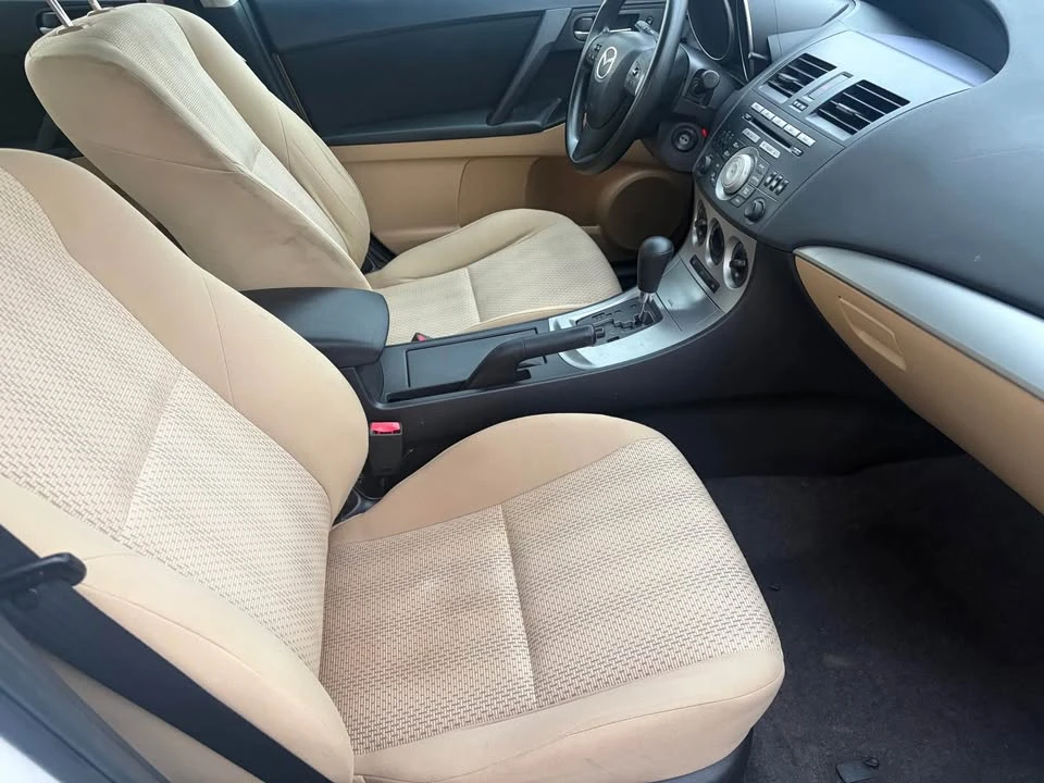 2010 Mazda Mazda 3 2nd Gen - Image 11 of 12