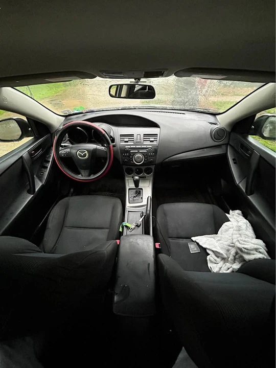 2010 Mazda Mazda 3 2nd Gen - Image 10 of 20