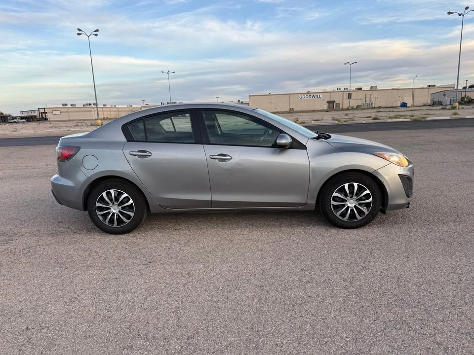 2010 Mazda Mazda 3 2nd Gen - Image 16 of 20