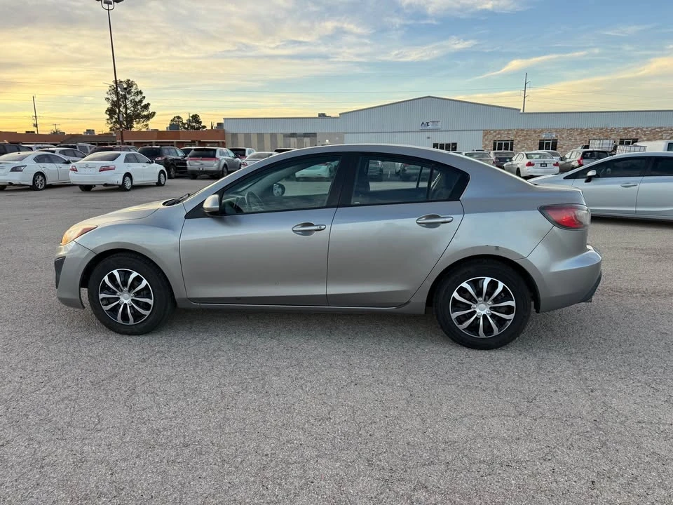 2010 Mazda Mazda 3 2nd Gen - Image 11 of 20