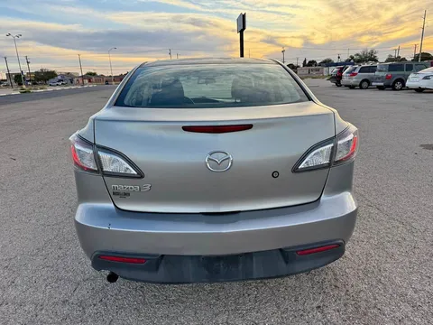 2010 Mazda Mazda3 i Sport Sedan 4D