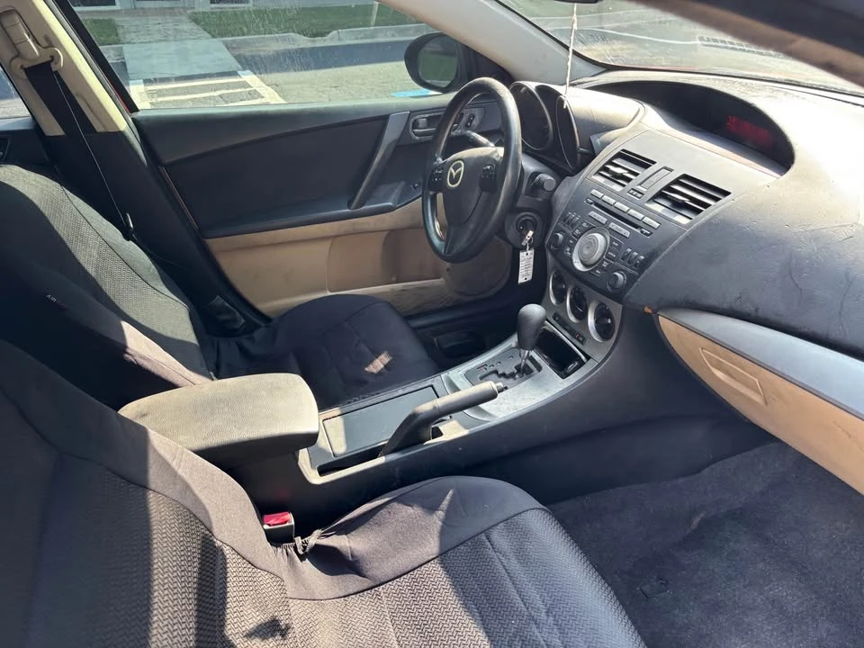 2010 Mazda Mazda 3 2nd Gen - Image 17 of 19