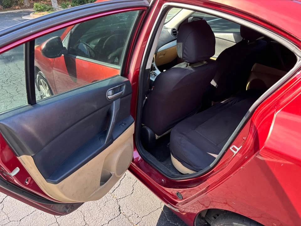 2010 Mazda Mazda 3 2nd Gen - Image 10 of 19