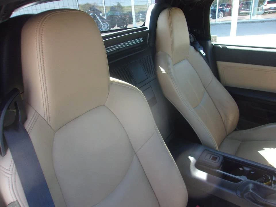 2010 Mazda NC MX-5 Miata - Image 17 of 19