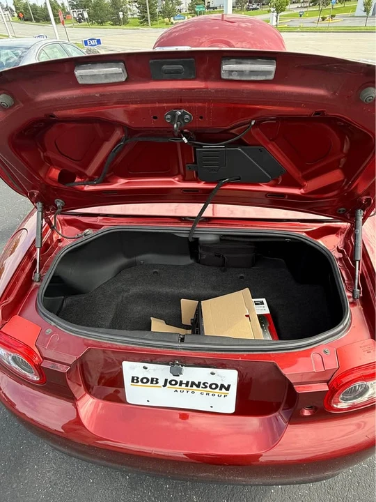 2010 Mazda NC MX-5 Miata - Image 15 of 20